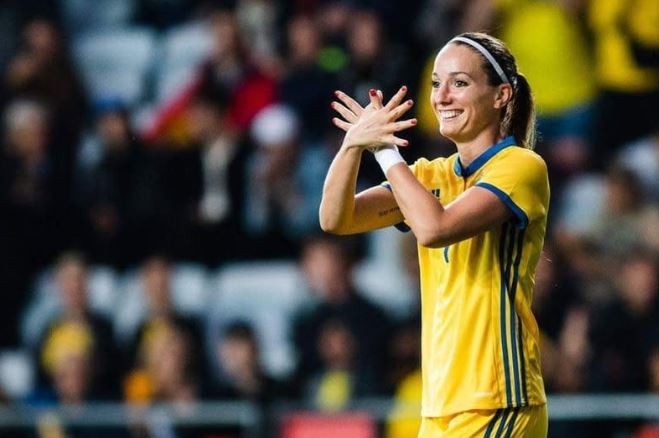 Kosovare-Asllani-1