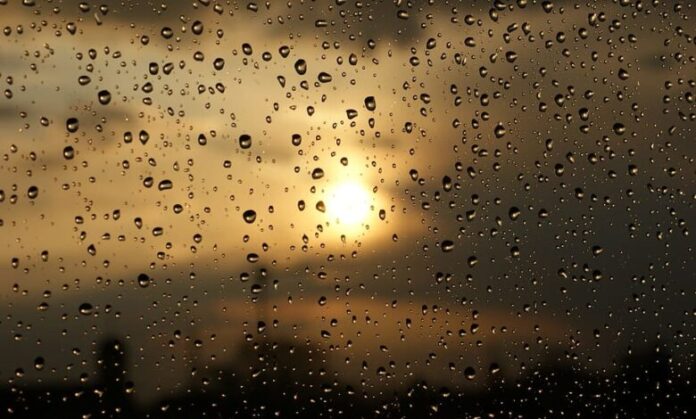 drops-rain-water-clouds-780x470